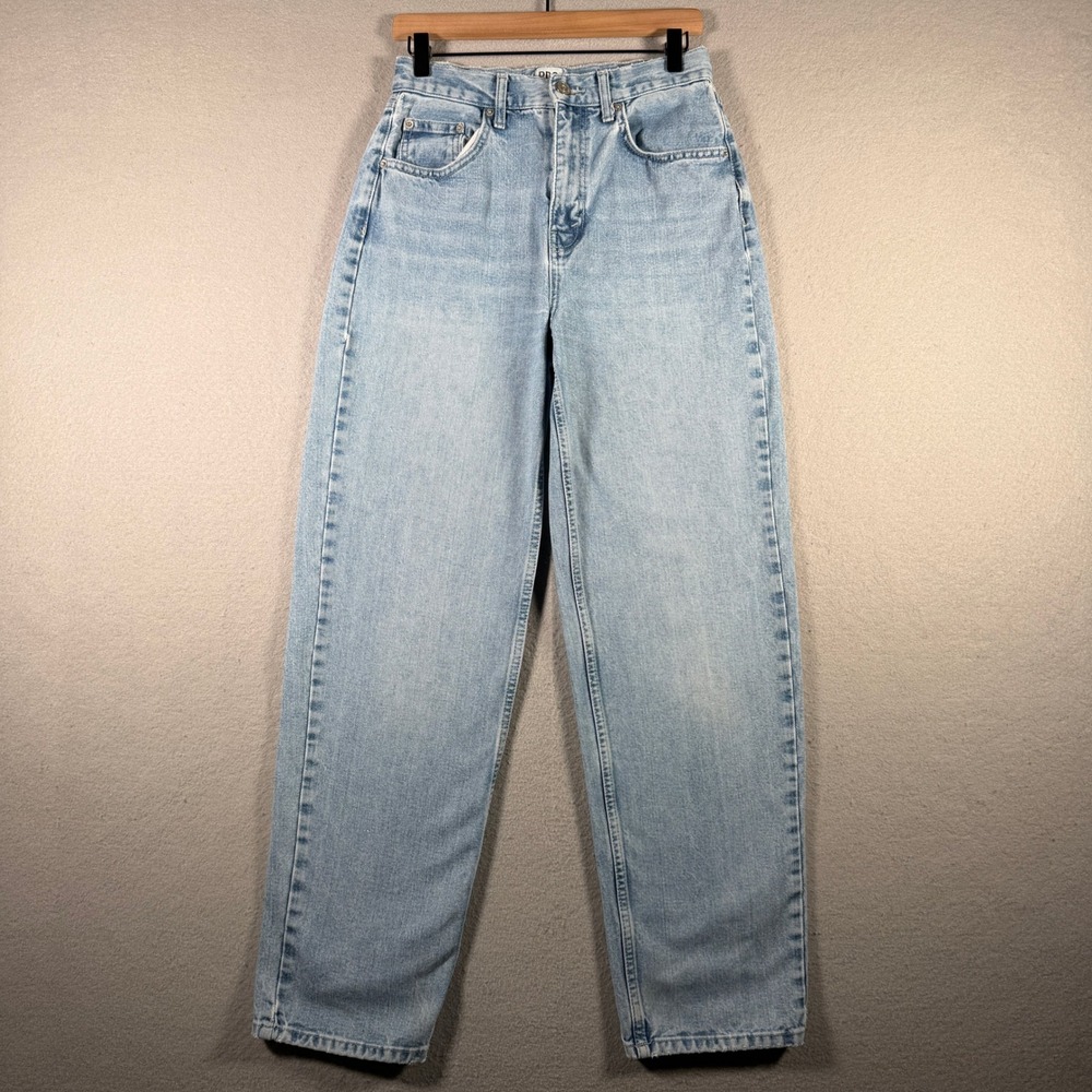 BDG Urban Outfitters High-Rise Baggy Jeans Light Wash Blue Denim Womens 28